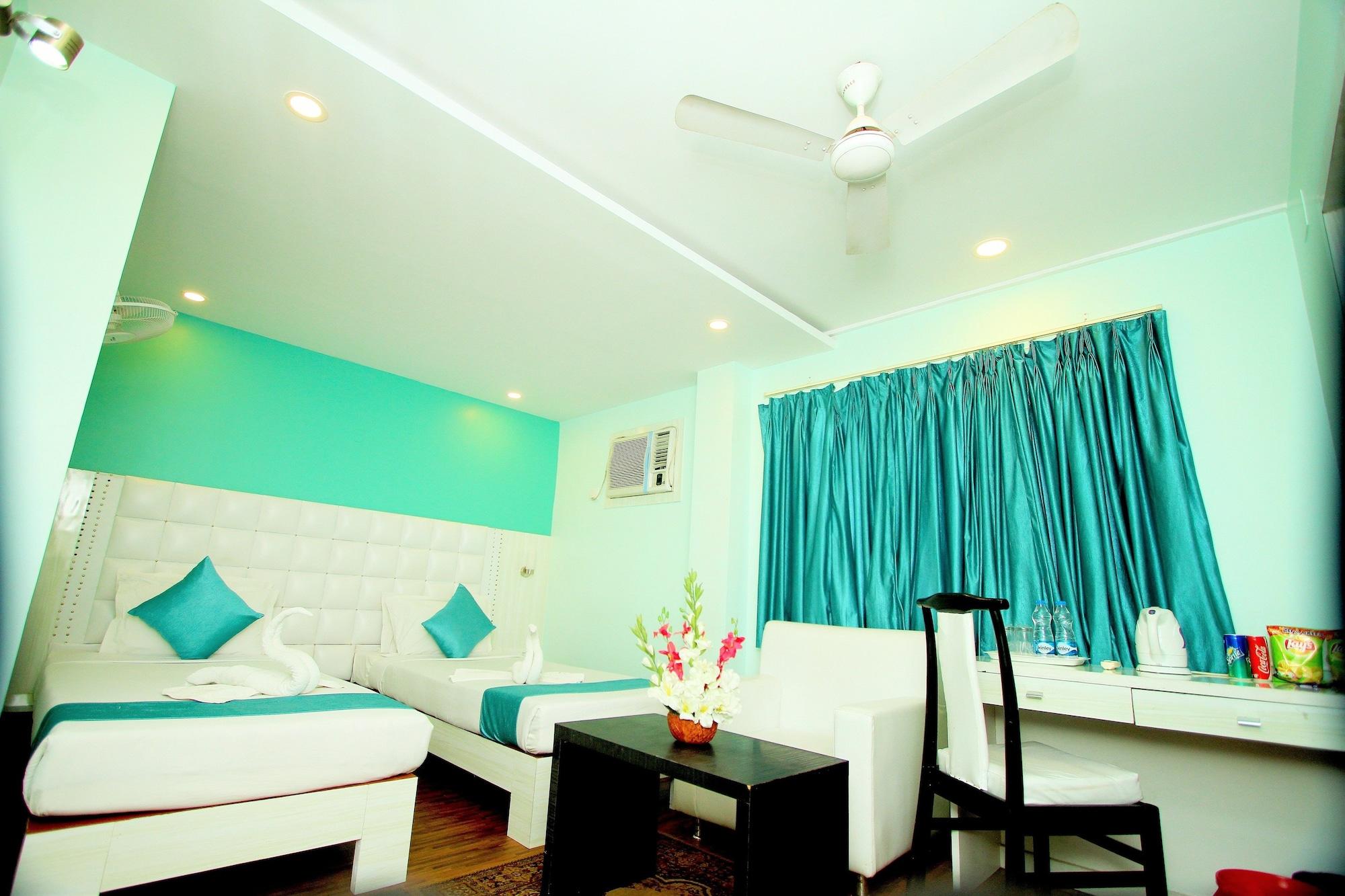 Hotel Crestwood Колката Екстериор снимка