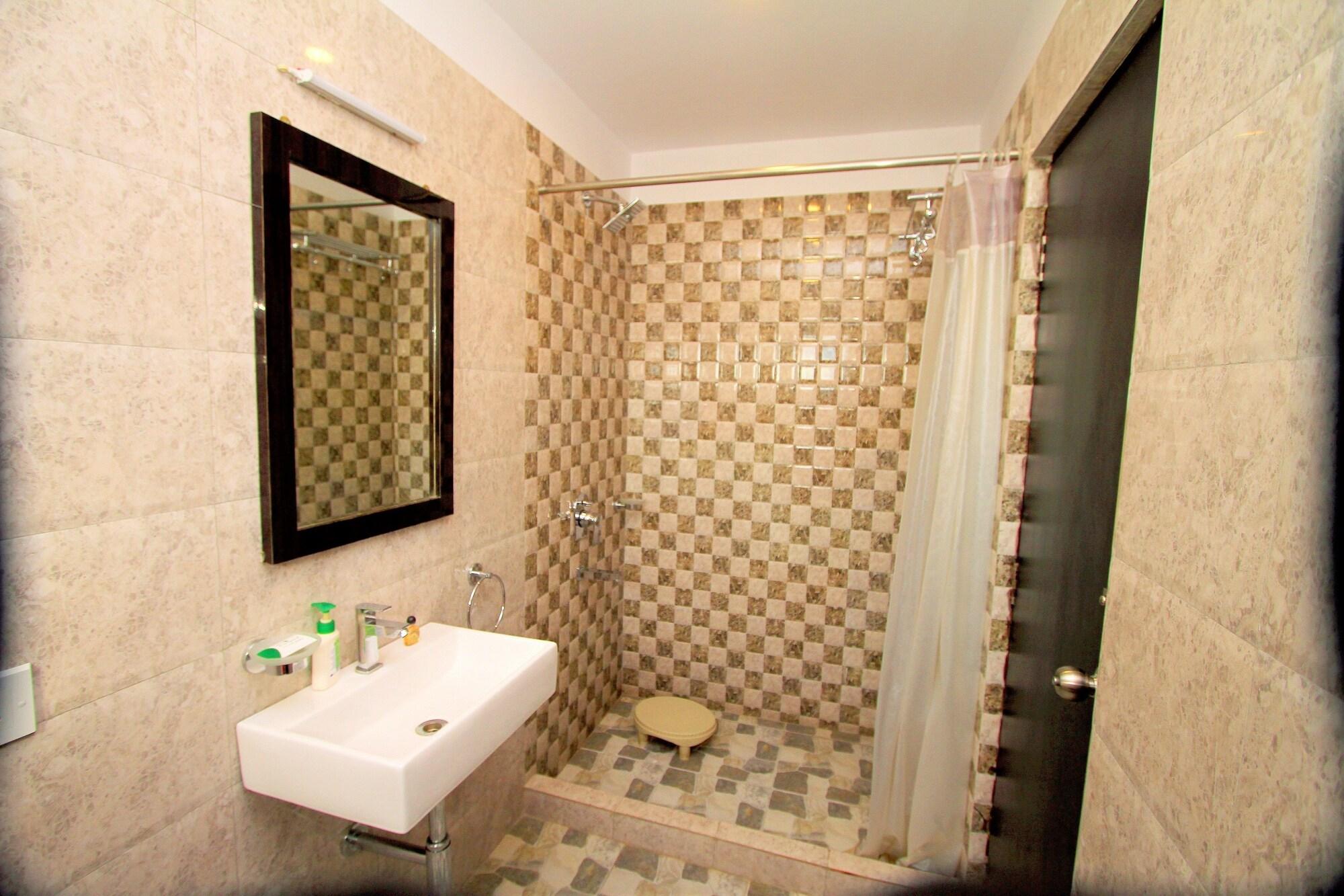 Hotel Crestwood Колката Екстериор снимка