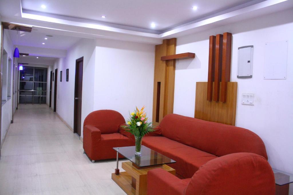 Hotel Crestwood Колката Екстериор снимка