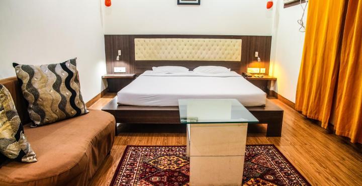 Hotel Crestwood Колката Екстериор снимка