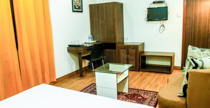 Hotel Crestwood Колката Екстериор снимка