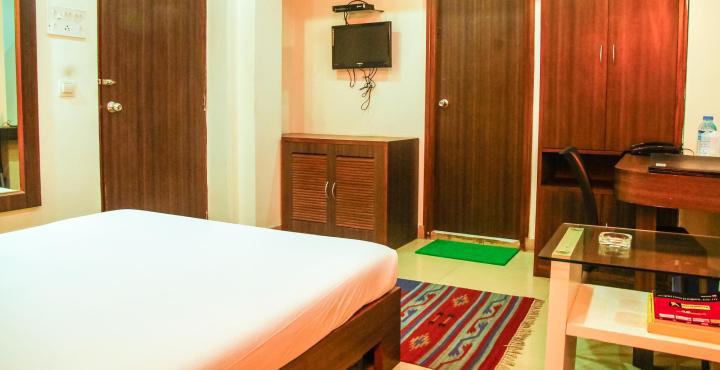 Hotel Crestwood Колката Екстериор снимка