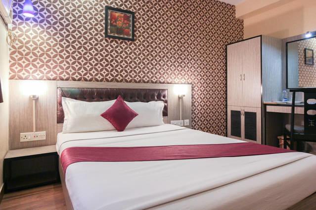 Hotel Crestwood Колката Екстериор снимка